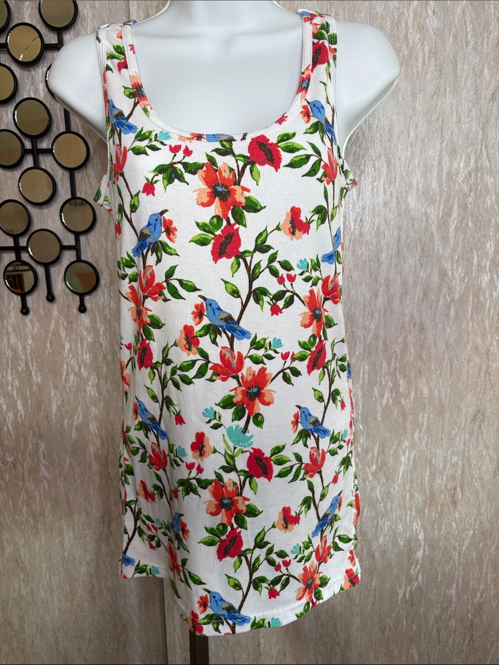 Blue bird White Floral Tank top large